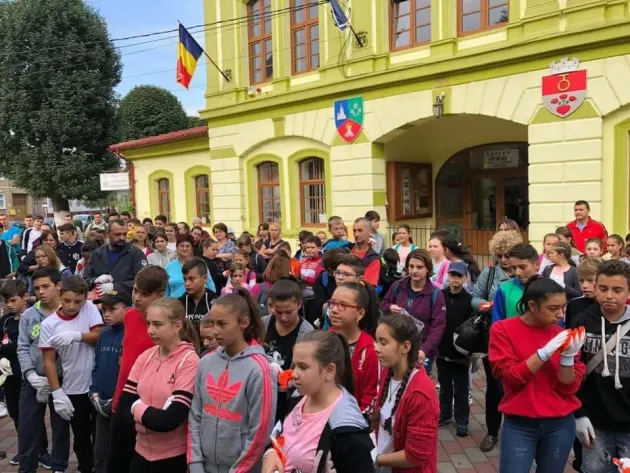 Campania UN GHIMBAV CURAT a fost un adevărat succes de participare şi implicare