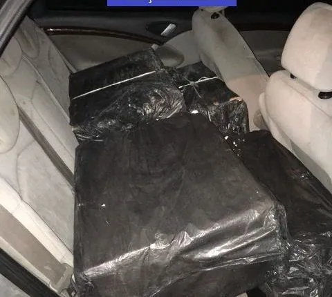 Prins cu 100.000 de ţigări în portbagaj
