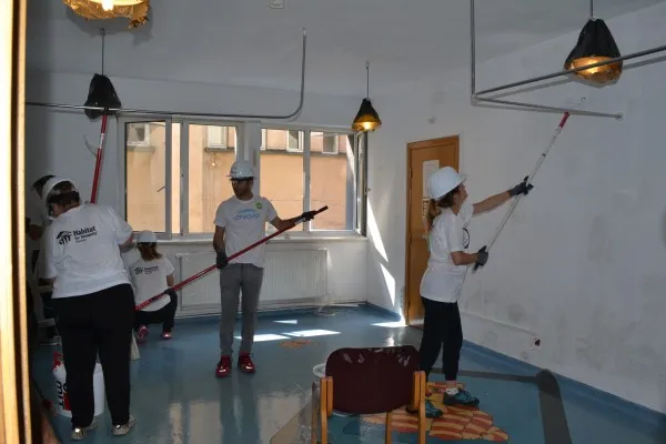 Centrul HOSPICE Casa Speranţei Braşov, reabilitat cu ajutorul voluntarilor ENGIE