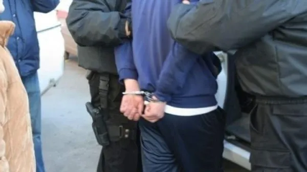 Tânăr scandalagiu, la Făgăraș: A înjurat polițiștii veniți să rețină un spărgător de locuințe
