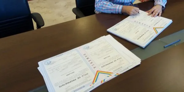 Prefectura Braşov va verifica modul în care sunt eliberate titlurile de proprietate în judeţ