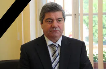 S-a stins profesorul universitar Emil Stoica