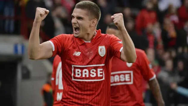 Răzvan Marin are Liege-ul la picioare