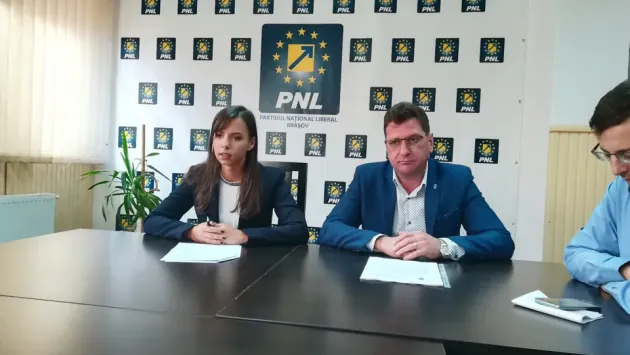 Primarii, puşi în situaţia de a se ruga de firme să participe la licitaţii 