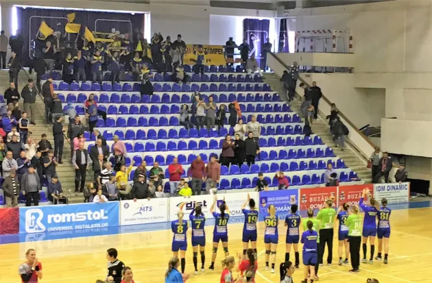 Corona se pregăteşte de derbyul de podium cu SCM Râmnicu Vâlcea 
