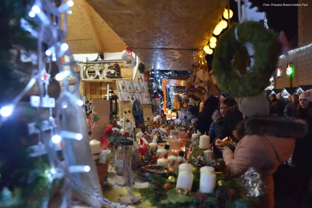 De pe 1 Decembrie, Crăciun în Piaţa Sfatului