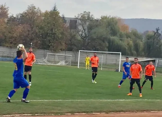 Râşnovul cu o codaşă, Hărmanul cu liderul