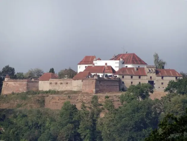 Cetăţuia de pe Dealul Straja, sediu al Pompierilor?