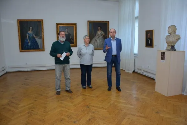 Directorul Muzeului de Artă Braşov a renunţat la funcţie