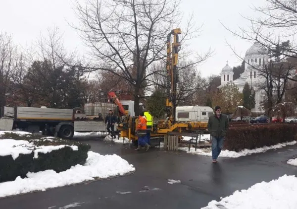 Primele lucrări la parcarea de sub Parcul Central