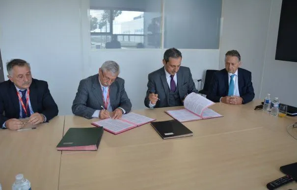 Contract semnat marţi, la Paris: Elicopterul militar H215M, contract pe 15 ani între Airbus și IAR Brașov