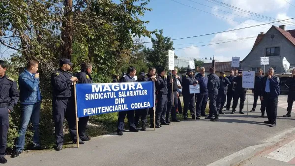 191 de angajaţi de la Penitenciarul Codlea şi-au câştigat sporurile în instanţă