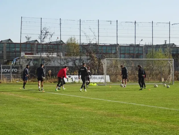 În ciuda problemelor, misiune facilă la Domneşti 