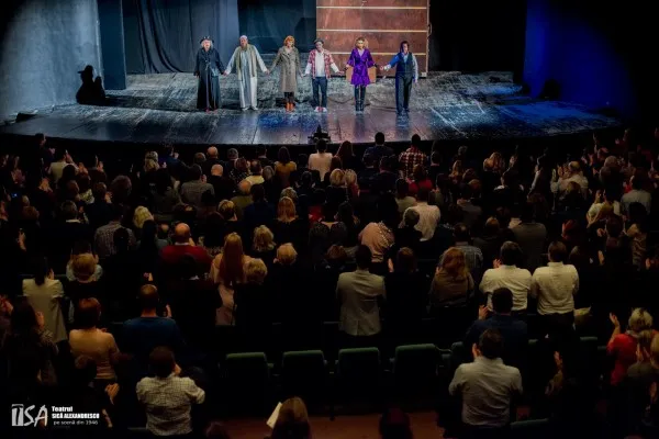 Opera, Filarmonica şi Teatrul - spectacol extraordinar de Crăciun