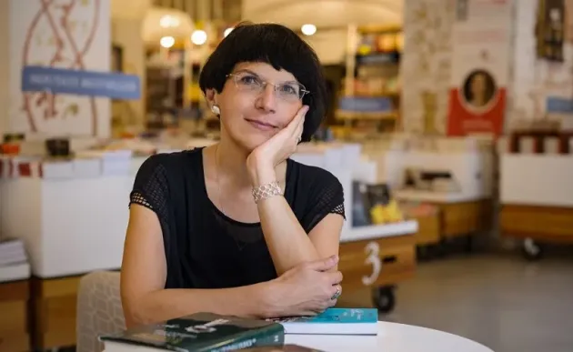 Ioana Pârvulescu se reîntoarce acasă, cu un nou volum
