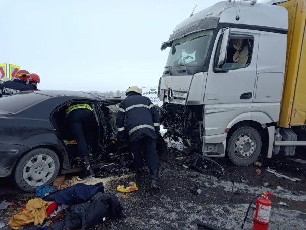 Moartă pe DN 1, după un accident cu un tir