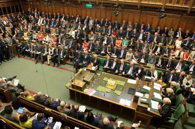 Lovitură teribilă dată de Parlamentul britanic: Acordul de Brexit, respins