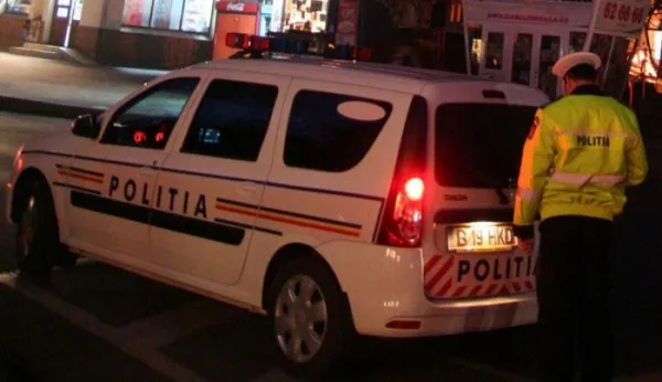 A furat bani și s-a ascuns într-un magazin. În Brașov, pentru că Poliția îl căuta la Întorsură