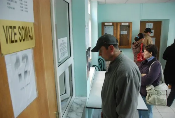 Firmele care angajează şomeri primesc subvenţii în valoare de 2.250 de lei pe lună