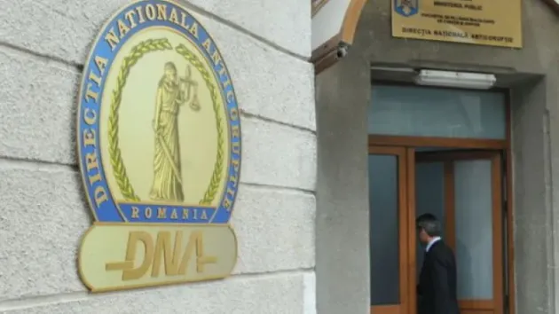 Denunţătorul fostului primar din Săcele, Vasile Laţa, a fost trimis în judecată pentru o „gaură” de peste 560.000 de lei dată celor de la APIA