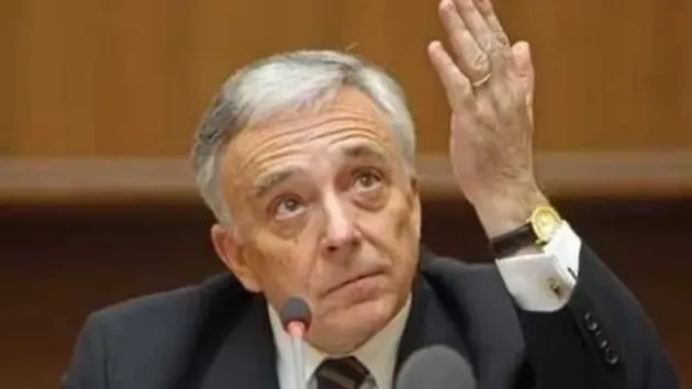 „Bombă greu de înţeles, la sfârşit de an”