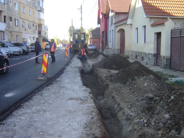 Modernizarea infrastructurii rutiere şi pietonale în satul Rotbav şi în cartierul Brazilor