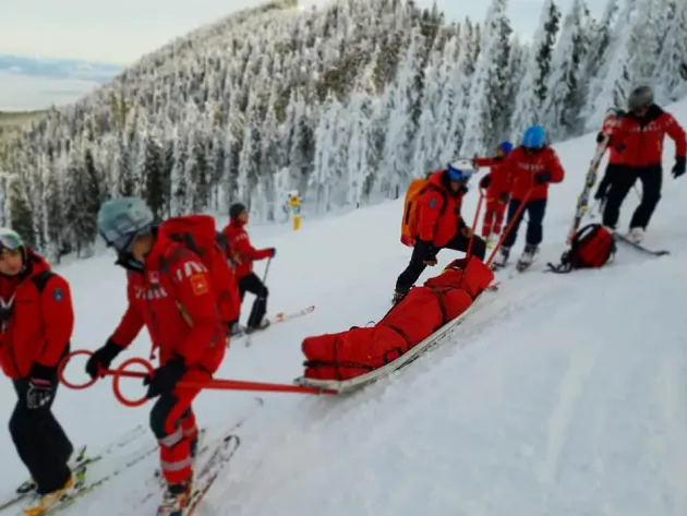 176 de evenimente pentru salvamontiştii din Braşov în vacanţa de iarnă