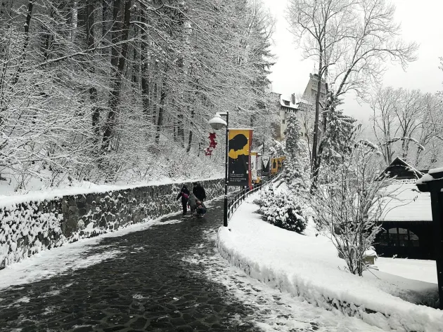 Peste un milion de turişti au vizitat anul trecut Castelul Bran