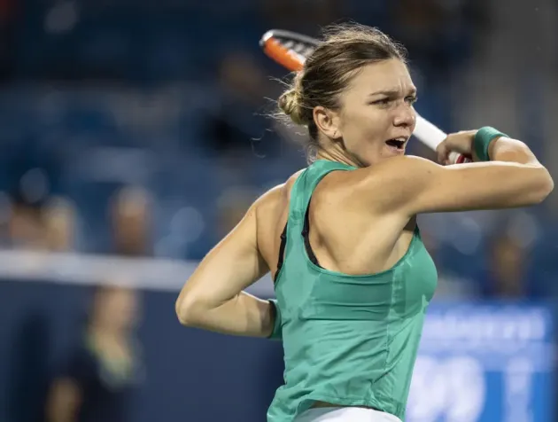 Halep continuă seria turneelor, fără antrenor!