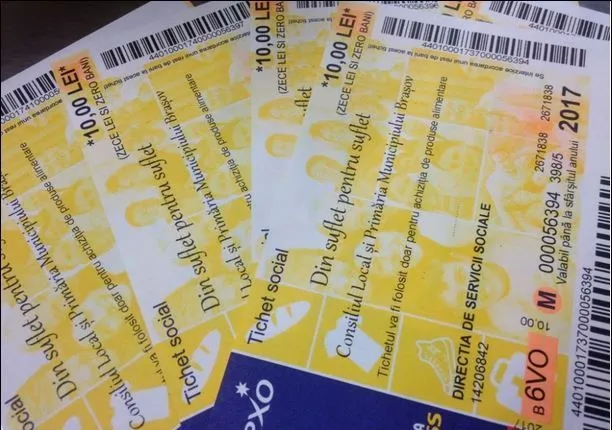 Peste 4.500 de vârstnici din Braşov cu venituri mici şi-au ridicat tichetele „pentru suflet”
