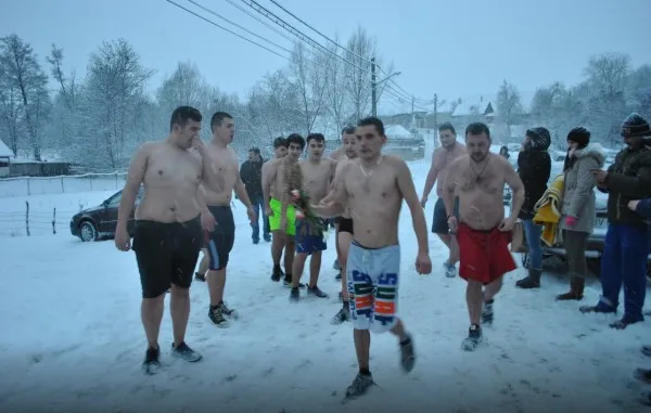 Unicul obicei de la Ucea