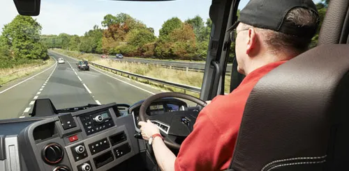 Cât câştigă un şofer de TIR în România - de la 3.800 la 7.000 de lei 