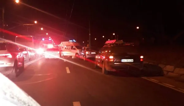 Pieton „zdrobit” lângă stadion. Victima, ridicată „dintr-o baltă de sânge”