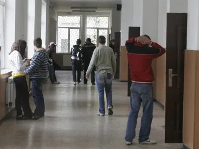 Orice publicitate comercială în şcoli, interzisă