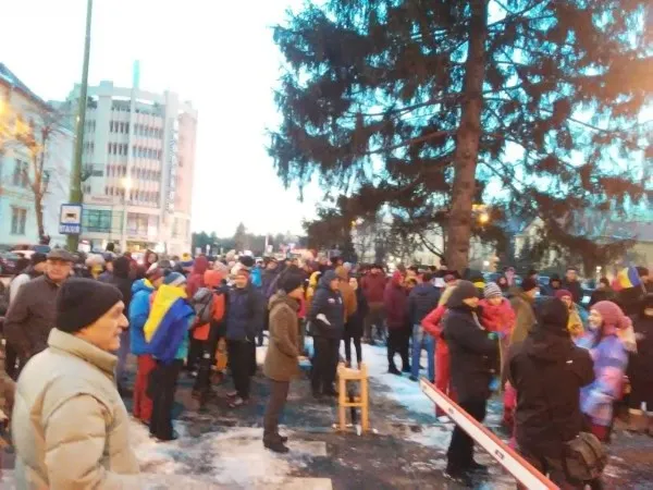 Duminica celor 2.000 de oameni în stradă