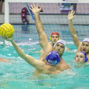 Victorie fără probleme pentru Corona Sportul Studenţesc