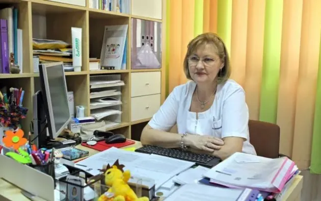Anual, 400 de copii sunt diagnosticaţi cu cancer. O treime sunt foarte mici
