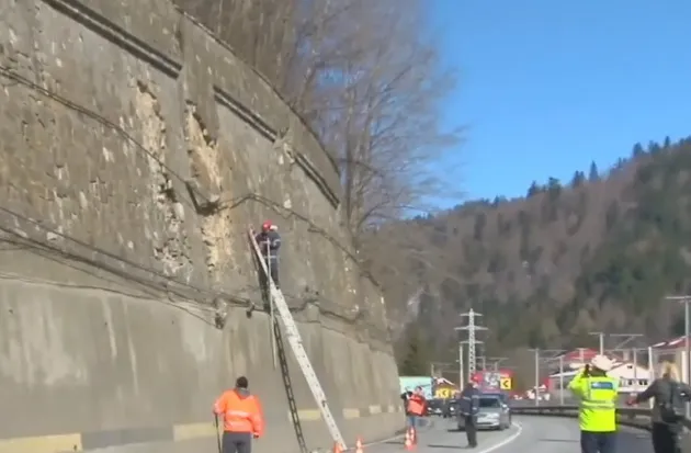 Traficul pe DN 1 se va desfăşura cu restricţii cel puţin o săptămână