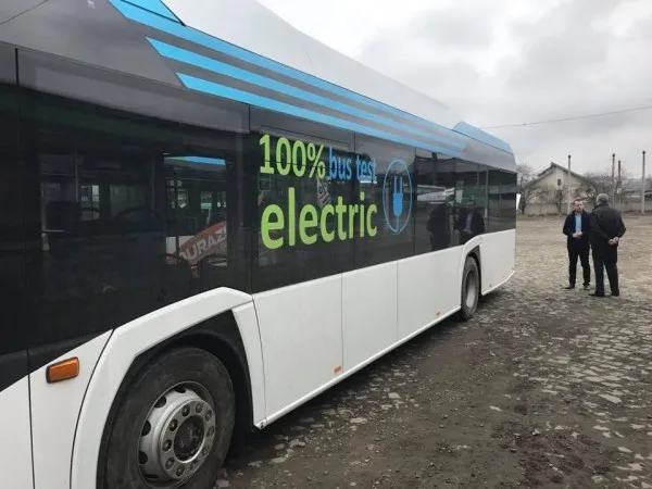Primăria Braşov aşteaptă până în 3 mai ofertele pentru 52 de „autobuze verzi”