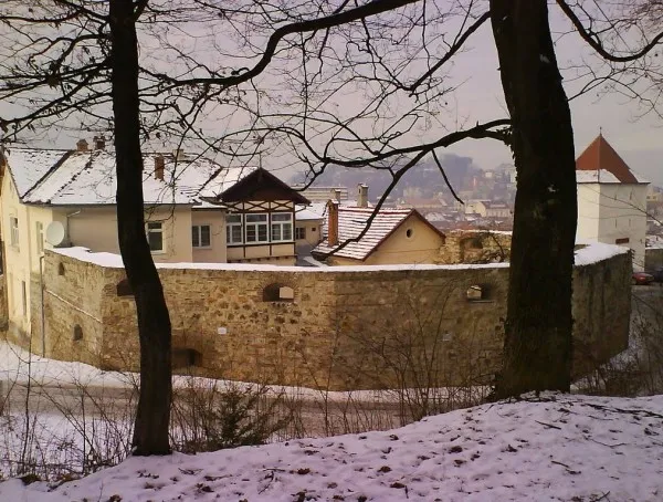 Situaţia juridică a monumentelor istorice, din nou pe masa de lucru a Consiliului Judeţean
