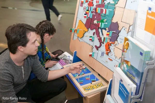 Peste 100 de evenimente culturale la Târgul de Carte şi Muzică, de la Aula Universităţii