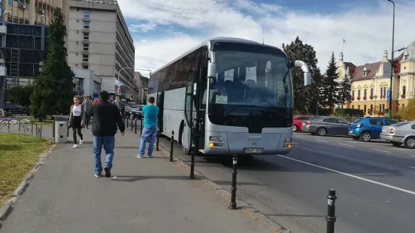 Hotelierii din Şchei şi Centrul istoric al Braşovului, nemulţumiţi de restricţionarea  accesului cu autocarele în aceste zone 