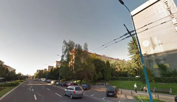 Stâlpi „ghiocel” pe Bulevardul Victoriei