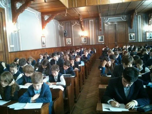 97 de puncte, din 100 posibile. Un „şagunist” s-a întors cu premiul I de la Olimpiada Naţională de Chimie