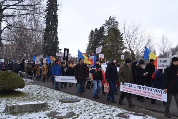 Marş de solidaritate pentru copiii nenăscuţi şi pentru mamele lor