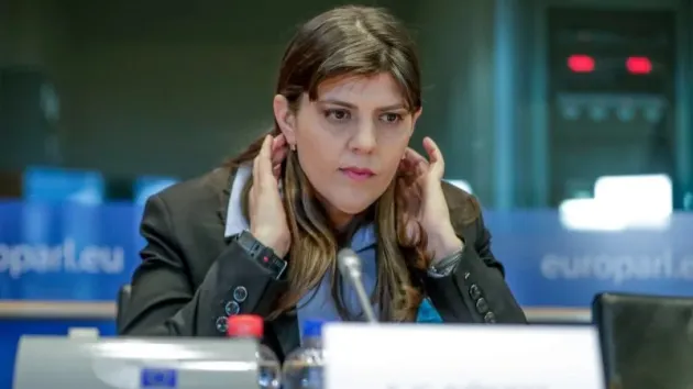 Kovesi, pusă sub control judiciar