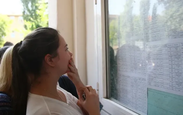 Simularea Bacalaureatului a schimbat ierarhia liceelor din Braşov. Sunt şi trei licee cu 0 promovaţi