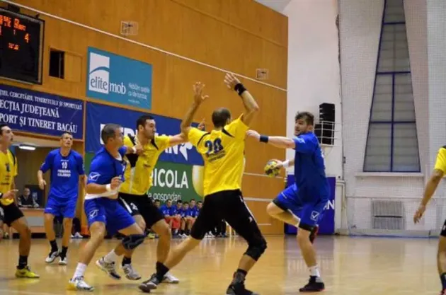 Turneele semifinale ale Diviziei A se joacă la Braşov