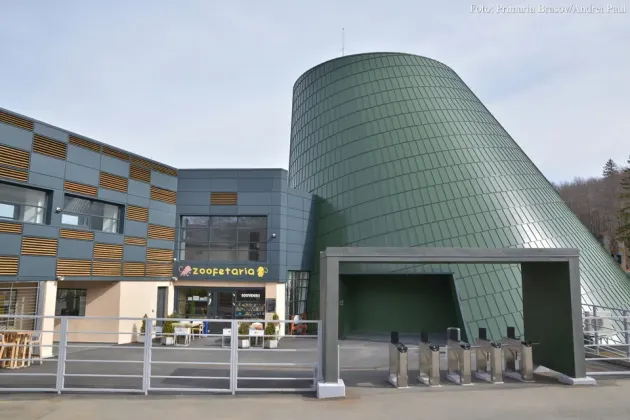 Prima vizită la cel mai mare planetariu din România