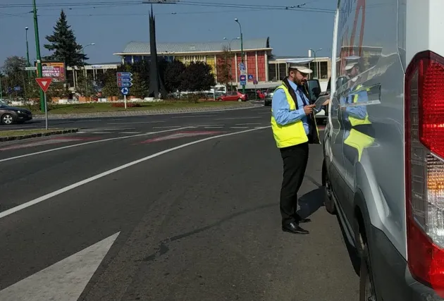 280 de microbuze și autobuze oprite în trafic.  Amenzi de 12.000 de lei în 3 ore
